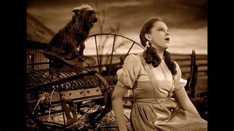 The Wizard Of Oz Somewhere Over The Rainbow Judy Garland Youtube