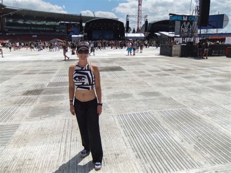 Bikini Model Suzika Ai Enhanced Soundwave Topaz Faceai Enhance X Porn Pic