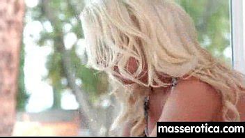 Sensual masaje lésbico lleva al orgasmo 5 XVIDEOS