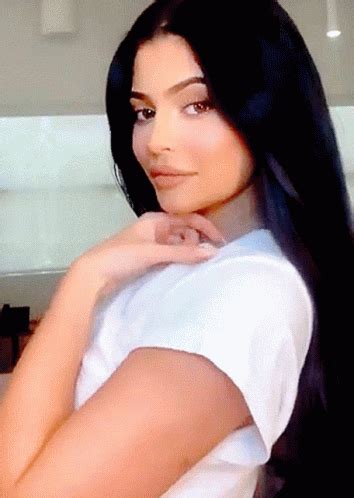 Kylie Jenner Kylie Jenner Discover Share Gifs Kylie Jenner