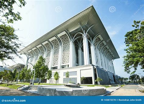 Tuanku Mizan Zainal Abidin Mosque Putrajaya Editorial Stock Photo