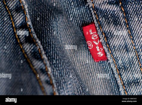 Top 58+ imagen levi's red tab logo - Abzlocal.mx