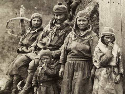 40 Rare Photos Of Indigenous Sami People Of The Nordic Areas And North