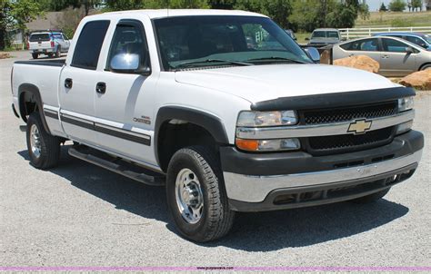 2002 Chevrolet Silverado 2500hd Crew Cab Pickup Truck In Medicine Park Ok Item C3856 Sold