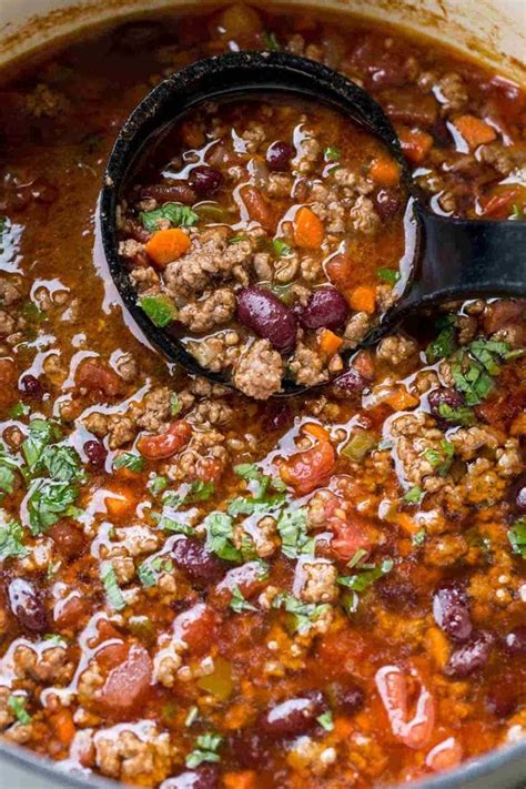 Hearty Chilli Recipe Made With Ground Beef And Vegetables In A