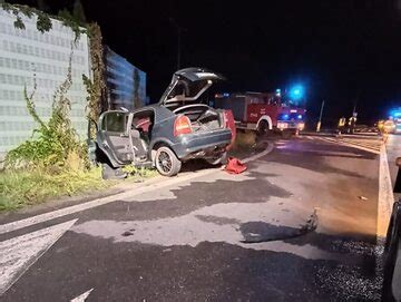 Tragiczny wypadek w Wielkopolsce Dwie osoby zginęły w płonącym aucie