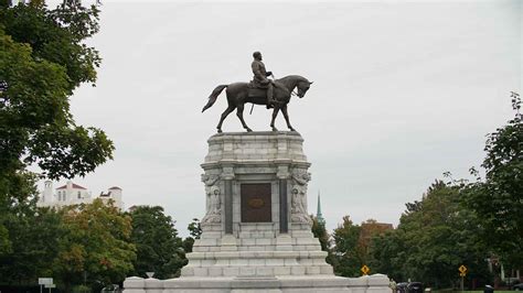 La Statue De Robert E Lee à Charlottesville Lieux Et Monuments 9