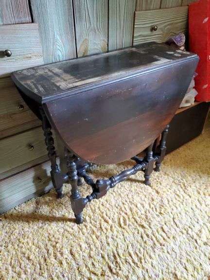 Gate Leg Drop Leaf Table Top Needs Refinished And Hinge Missing Screws 32w X 46d With Sided