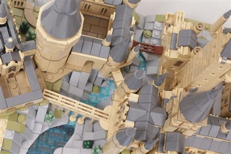 Lego Harry Potter Hogwarts Castle And Grounds Review