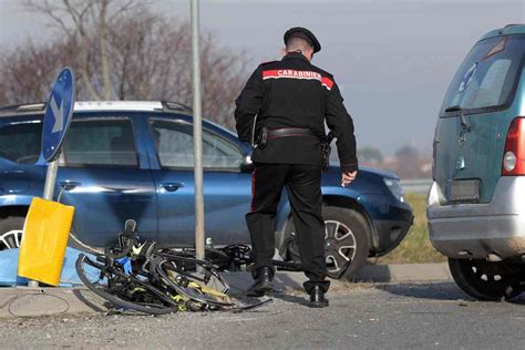 Incidente Stradale A Latina Un Giovane Ciclista Perde La Vita Roma