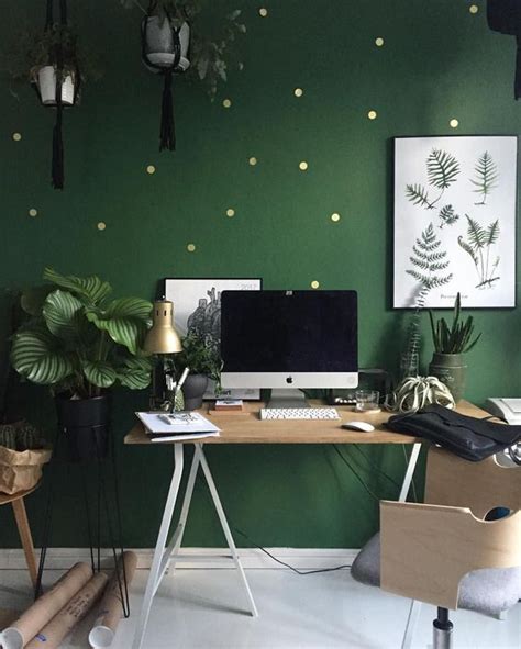 25 Peaceful And Elegant Green Home Office Decor Ideas - Shelterness