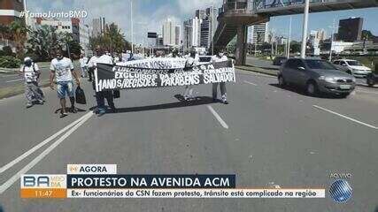 Rodoviários demitidos da extinta CSN fazem protesto em Salvador por