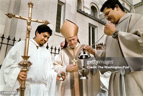 21 New Catholic Archbishop Is Installed In Washington Dc Stock Photos ...