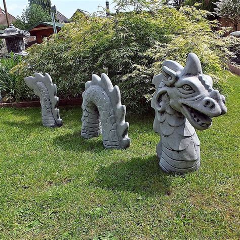 Steinfigur Drache Garten