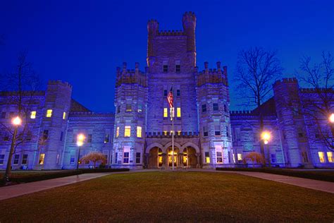Eiu To Colorfully Promote Autism Awareness Eastern Illinois