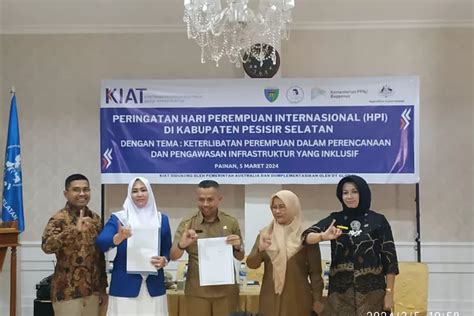 Dihadiri Bupati Iwapi Pesisir Selatan Peringati Hari Perempuan