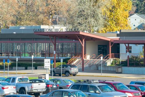 Gladstone High School Rankings And Reviews
