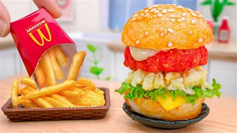 Crispy Miniature Chicken And Scrambled Egg Burger Mcdonalds Recipe Idea