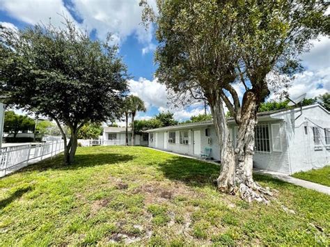 Royal Palms Park Apartments Under 1 200 Fort Lauderdale FL 6