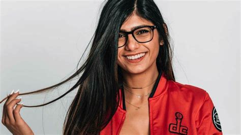 Mia Khalifa Grinning