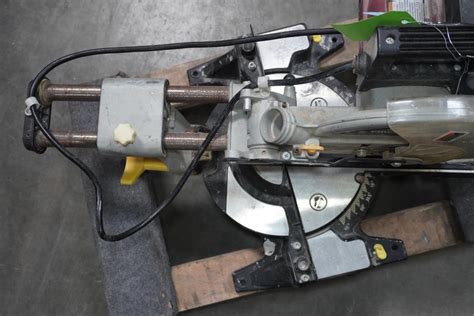 Chicago Electric Power Tool 10 Compound Slide Miter Saw 61972