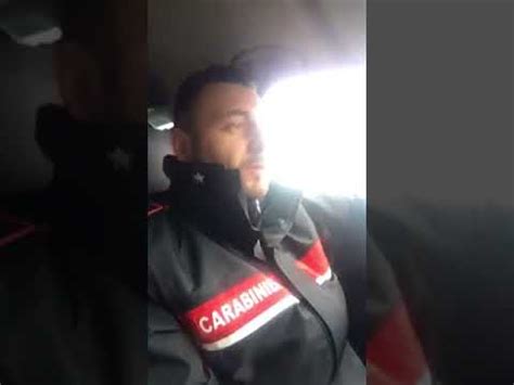 Carabinieri Arrestano Cane Spacciatore Di Crocchette Youtube