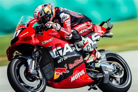 Foto Kena Arm Pump Jelang Motogp Portugal Pedro Acosta Harus