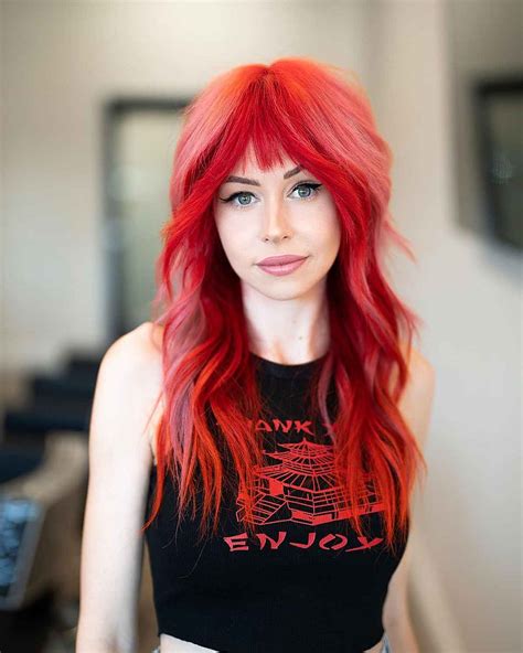 30 Stunning Bright Red Hair Colors to Get You Inspired