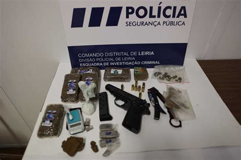 Psp De Leiria Apreende Armas E Drogas Em Caso De Viol Ncia Dom Stica