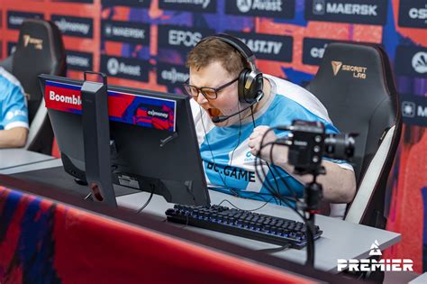 Pierwszy Dzie Blast Premier Fall Final Za Nami Respawn Pl