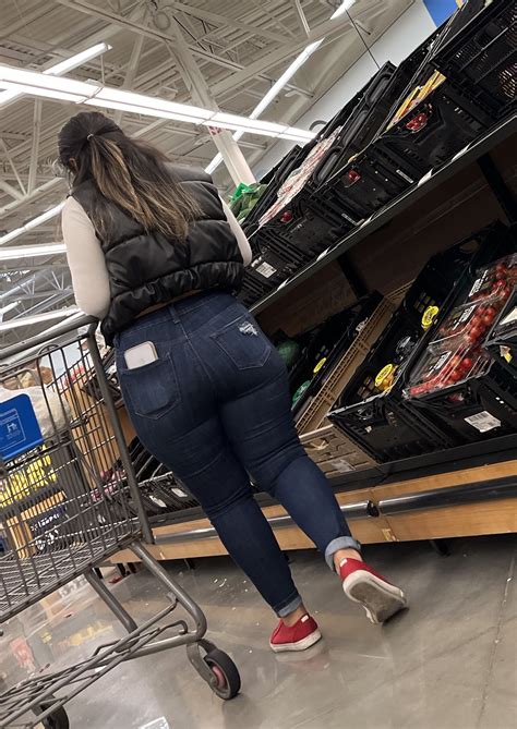 Thick Booty On Milf Latina Tight Jeans Forum