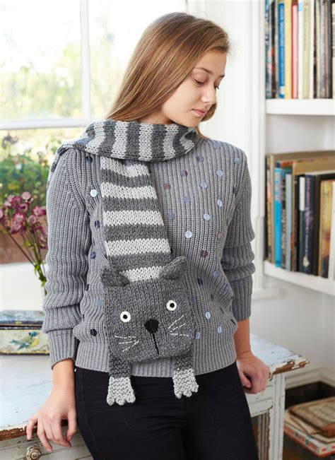 Cozy Tabby Cat Scarf Stay Warm And Stylish