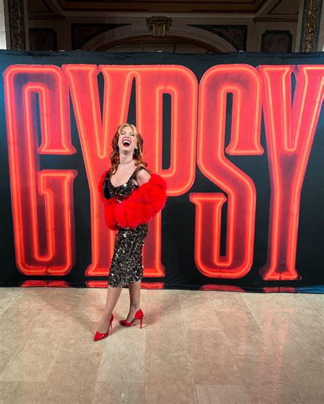 Sarah Daniels (@sarahdaniels) • Instagram photos and videos