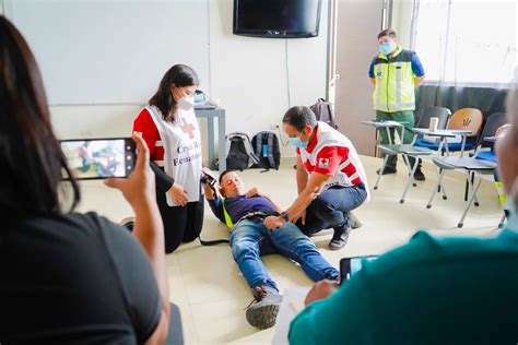 Cruz Roja Ecuador On Twitter Siempre Estamos Educando Y Ense Ando Las