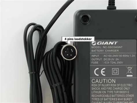 Original Giant Ladegerät für Lithium Ionen Akku 26 Volt 9 AH NC SSC0