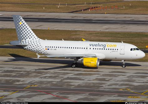 EC JVE Vueling Airbus A319 112 Photo By Nicola Von Moos ID 447361