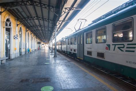 Cremona Sera Mentre Trenord Tagliava Corse Il Compenso Dell