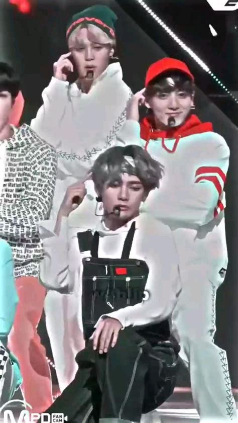 Gogo Bts Bts Funny Kim Taehyung Funny Pretty Songs