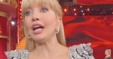 Ballando con le stelle panico in finale e blackout Milly Carlucci È