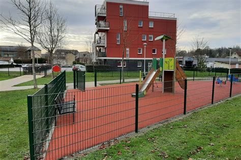 Rétro 2000 2020 à Lisieux ce qui a changé dans le paysage en 20 ans