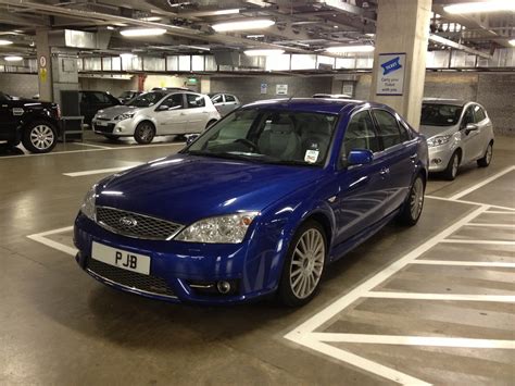 Dream Car Spotter: Ford Mondeo ST220