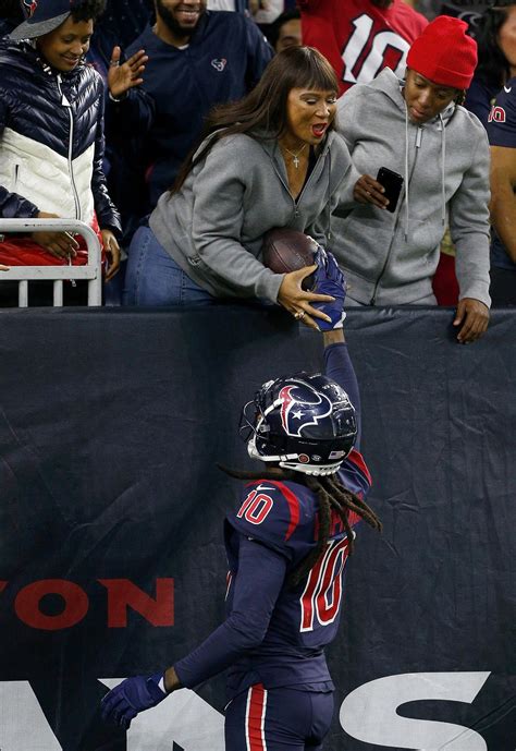 NFL Star DeAndre Hopkins Gives Touchdown Ball to His Mother Blinded by ...