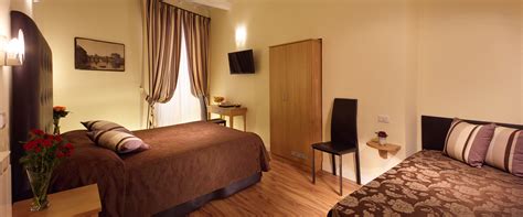 Condotti Inn Rome - Official Site - Budget Guest House Rome
