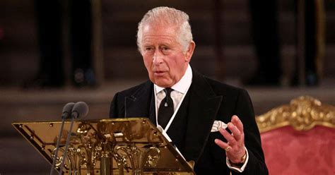 King Charles Iii Sparks Health Concerns Over Red And Swollen Fingers