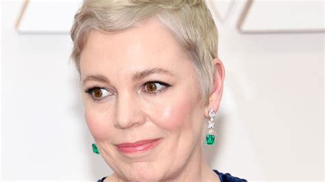 The Story Behind Olivia Colmans New Blonde Hair At The Oscars British Vogue