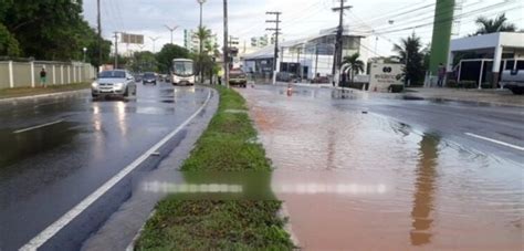 Tubulação Rompe E Deixa Avenida Alagada Em Manaus