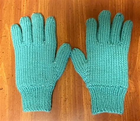 Ravelry Womens Double Knit Gloves Pattern By Mary Ann Moran