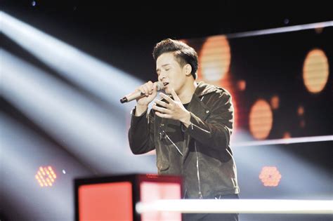 Giọng hát Việt Hot boy Samuel An đi tiếp dù bị hạn chế trong cách phát âm tiếng Việt