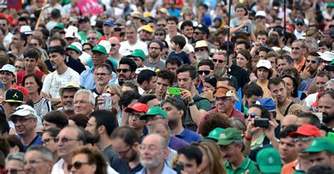 G1 Milhares vão às ruas de Roma contra casamento gay notícias em Mundo