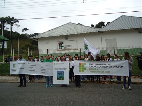 Campos Do Jordão Faculdade - IFSP-CJO participa de Desfile Cívico no aniversário de Campos do Jordão